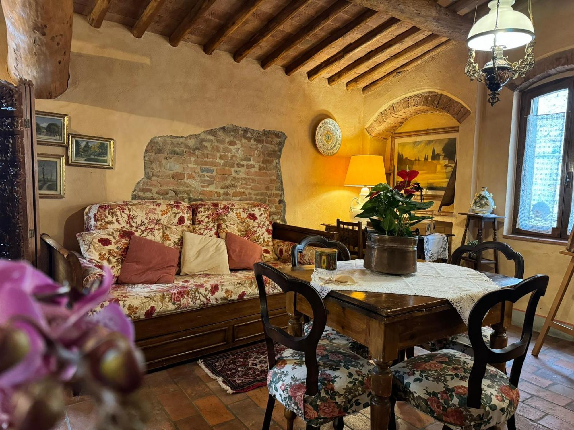 Апартаменты Casa Giulia, Il Gioiello Del Borgo Чертальдо Экстерьер фото