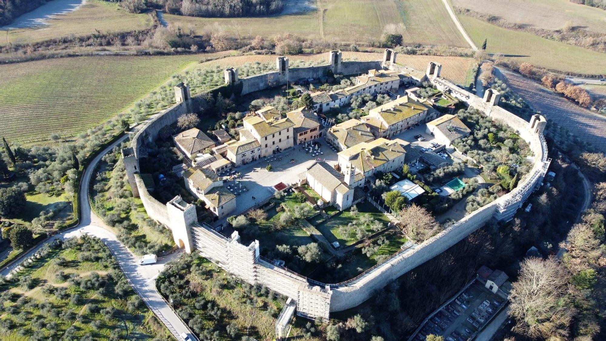 Апартаменты Casa Giulia, Il Gioiello Del Borgo Чертальдо Экстерьер фото