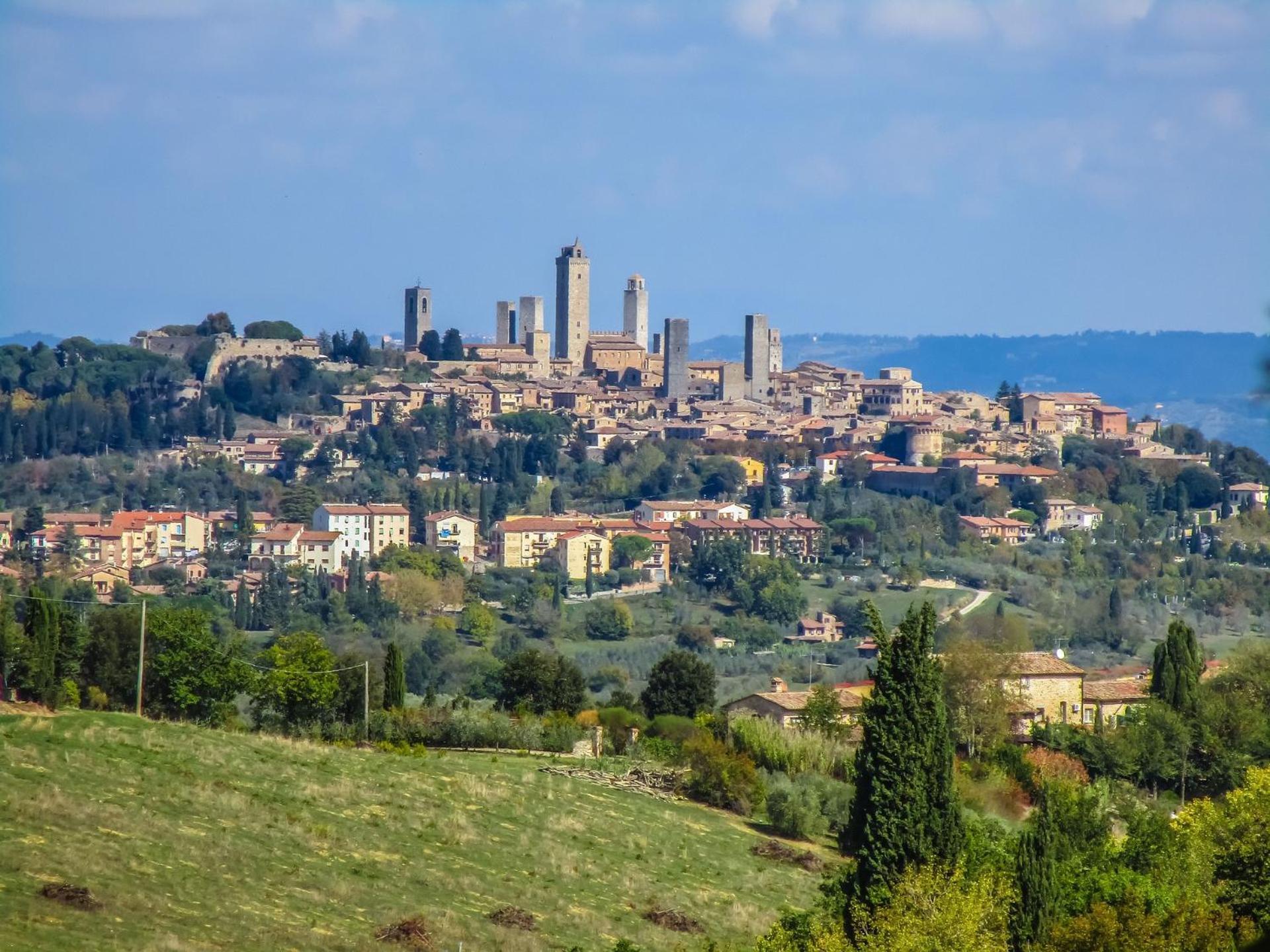 Апартаменты Casa Giulia, Il Gioiello Del Borgo Чертальдо Экстерьер фото